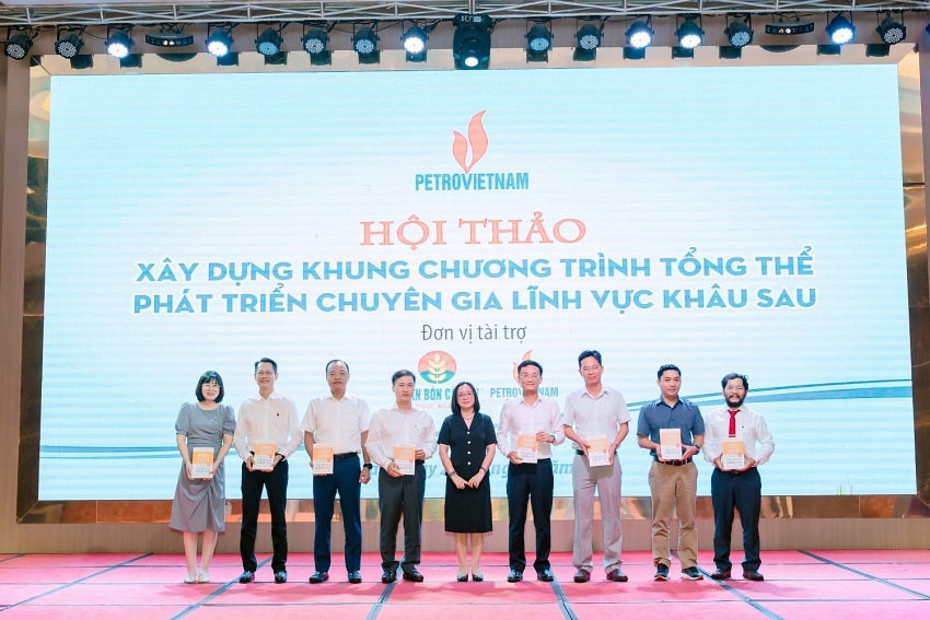 Hội thảo Xây dựng khung chương trình tổng thể phát triển chuyên gia lĩnh vực khâu sau của PVN Hội thảo Xây dựng khung chương trình tổng thể phát triển chuyên gia lĩnh vực khâu sau của PVN