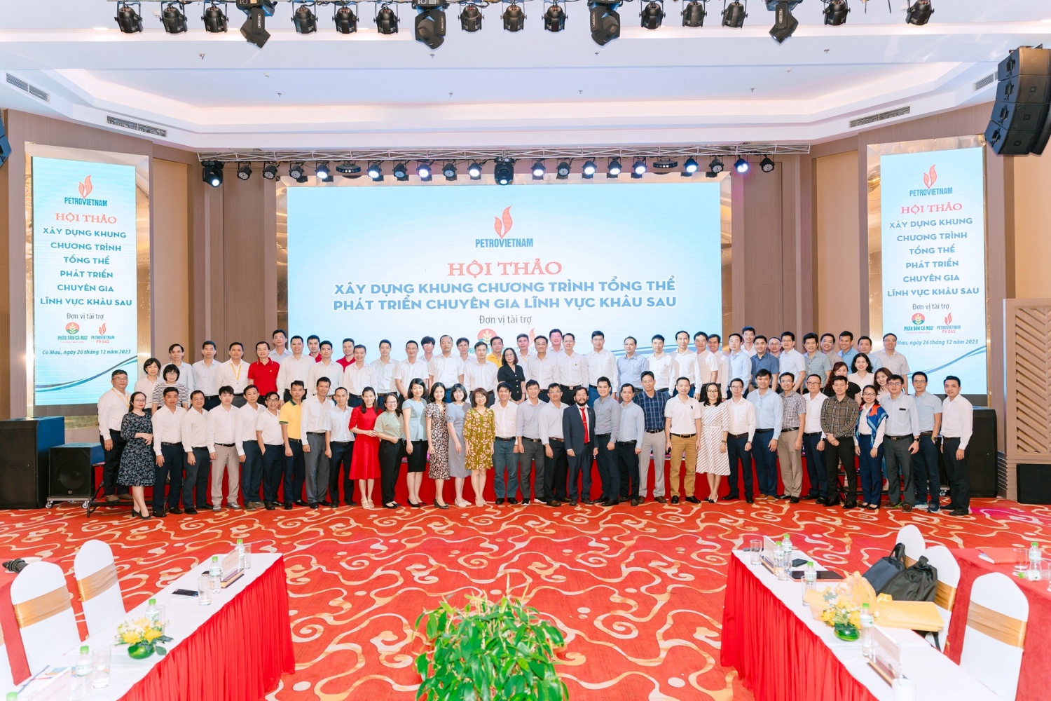 Xây dựng khung chương trình tổng thể phát triển chuyên gia lĩnh vực khâu sau của Petrovietnam Xây dựng khung chương trình tổng thể phát triển chuyên gia lĩnh vực khâu sau của Petrovietnam