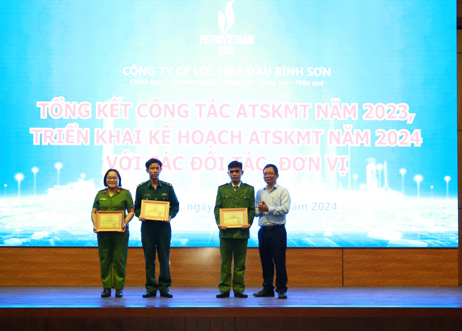 BSR tổ chức Tổng kết công tác ATSKMT NMLD Dung Quất cùng các đối tác, nhà thầu