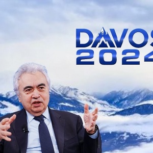 Điều gì làm chậm quá trình chuyển đổi năng lượng của thế giới?