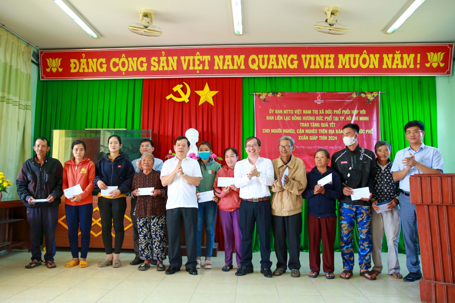 BSR tổ chức nhiều chương trình Tết vì người nghèo cho người dân có hoàn cảnh khó khăn trên cả nước