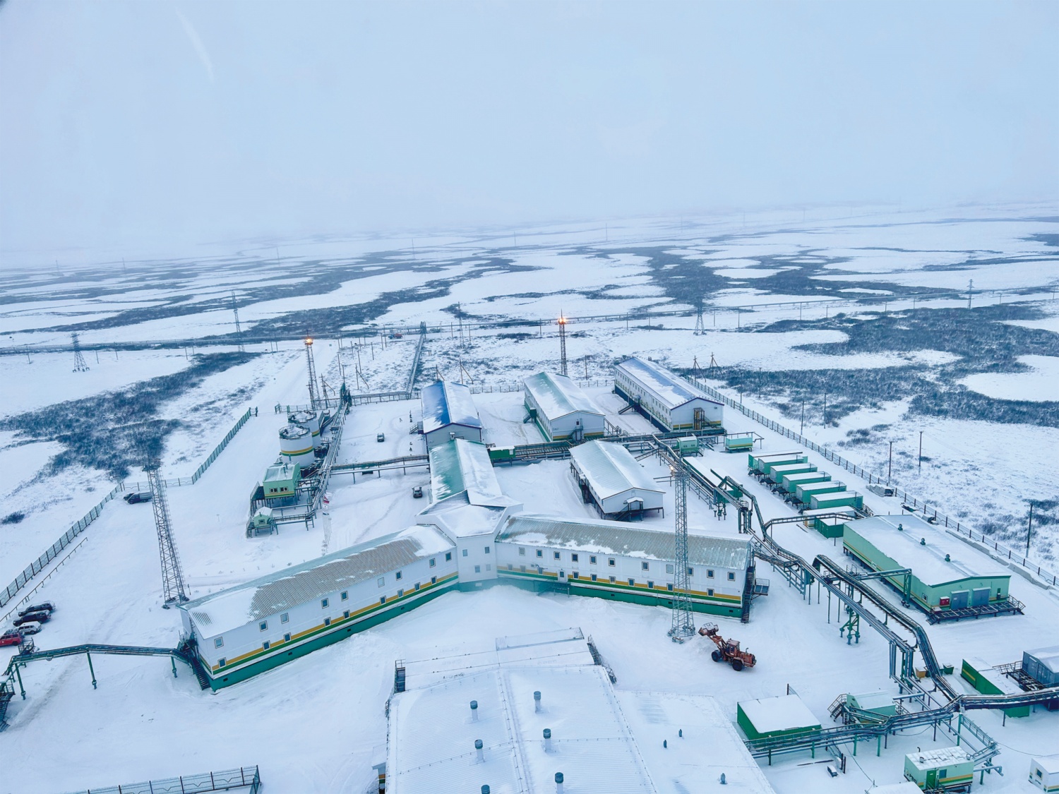 Cờ ta bay giữa Cực Bắc địa cầu