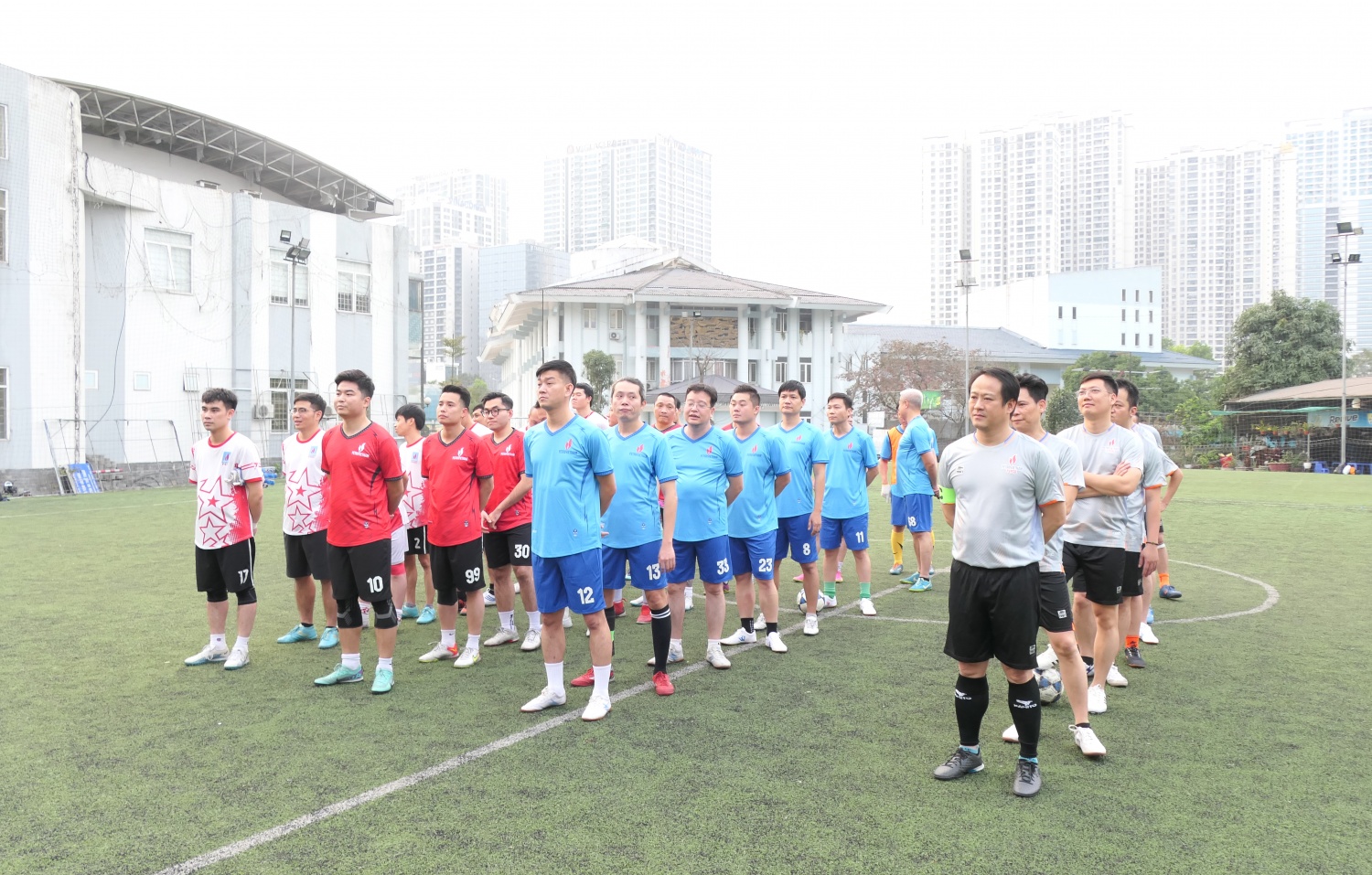 Khởi tranh Giải bóng đá Cúp Tứ Hùng do Đoàn Thanh niên Cơ quan Tập đoàn tổ chức Khởi tranh Giải bóng đá Cúp Tứ Hùng do Đoàn Thanh niên Cơ quan Tập đoàn tổ chức