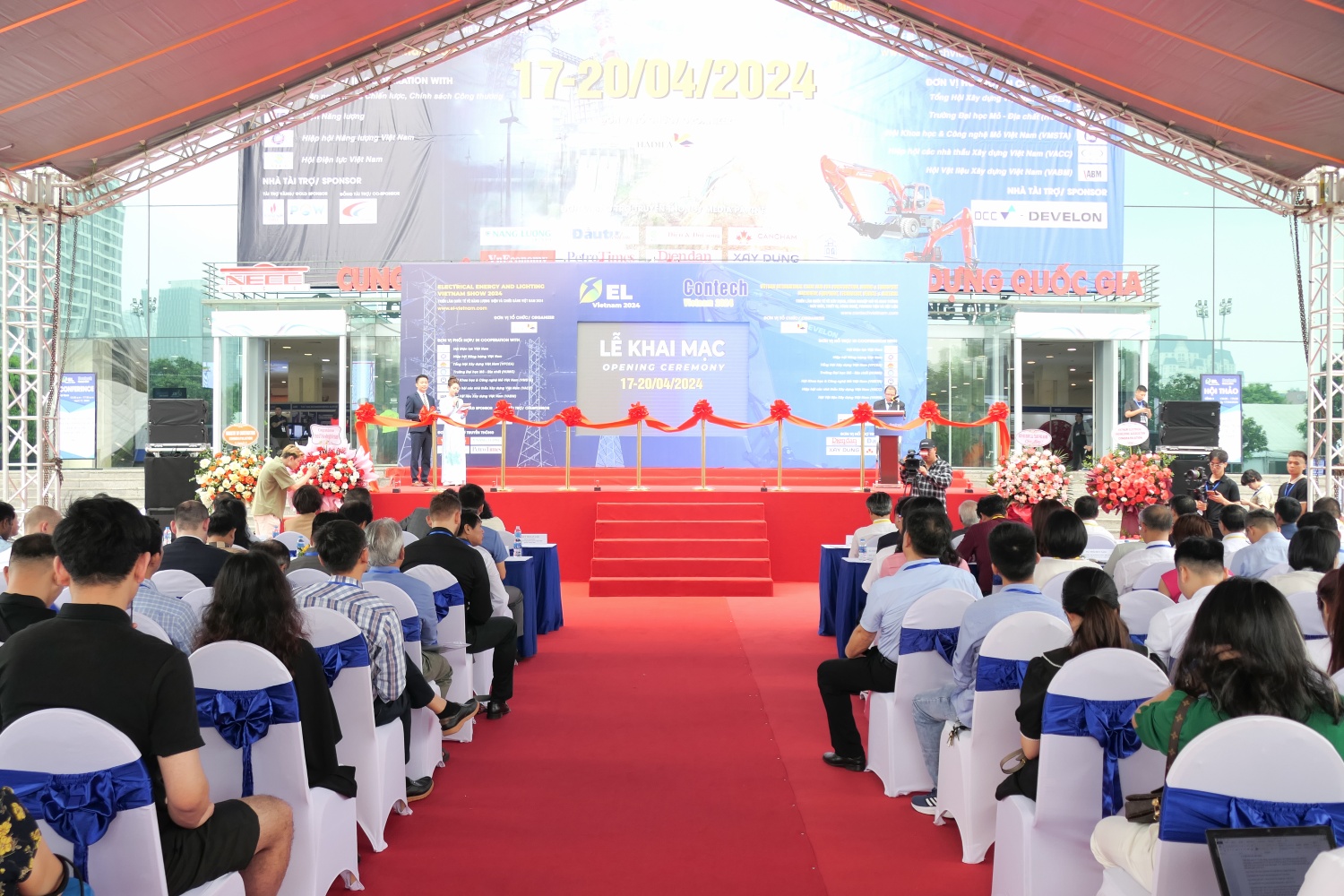 Khai mạc triển lãm Contech Vietnam 2024 và EL Vietnam 2024