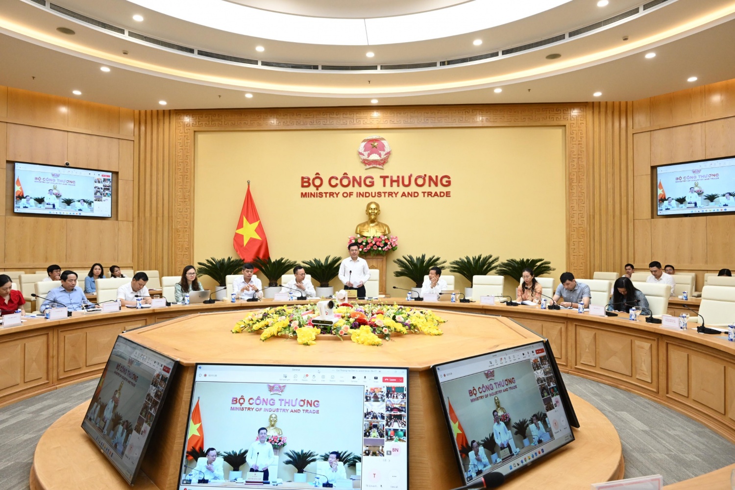 Xây dựng quy định về xét tặng danh hiệu nghệ nhân trong lĩnh vực thủ công mỹ nghệ