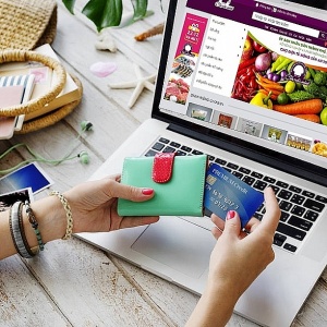 Tin tức kinh tế ngày 25/4: Thương mại điện tử Việt Nam tiếp tục phát triển mạnh mẽ