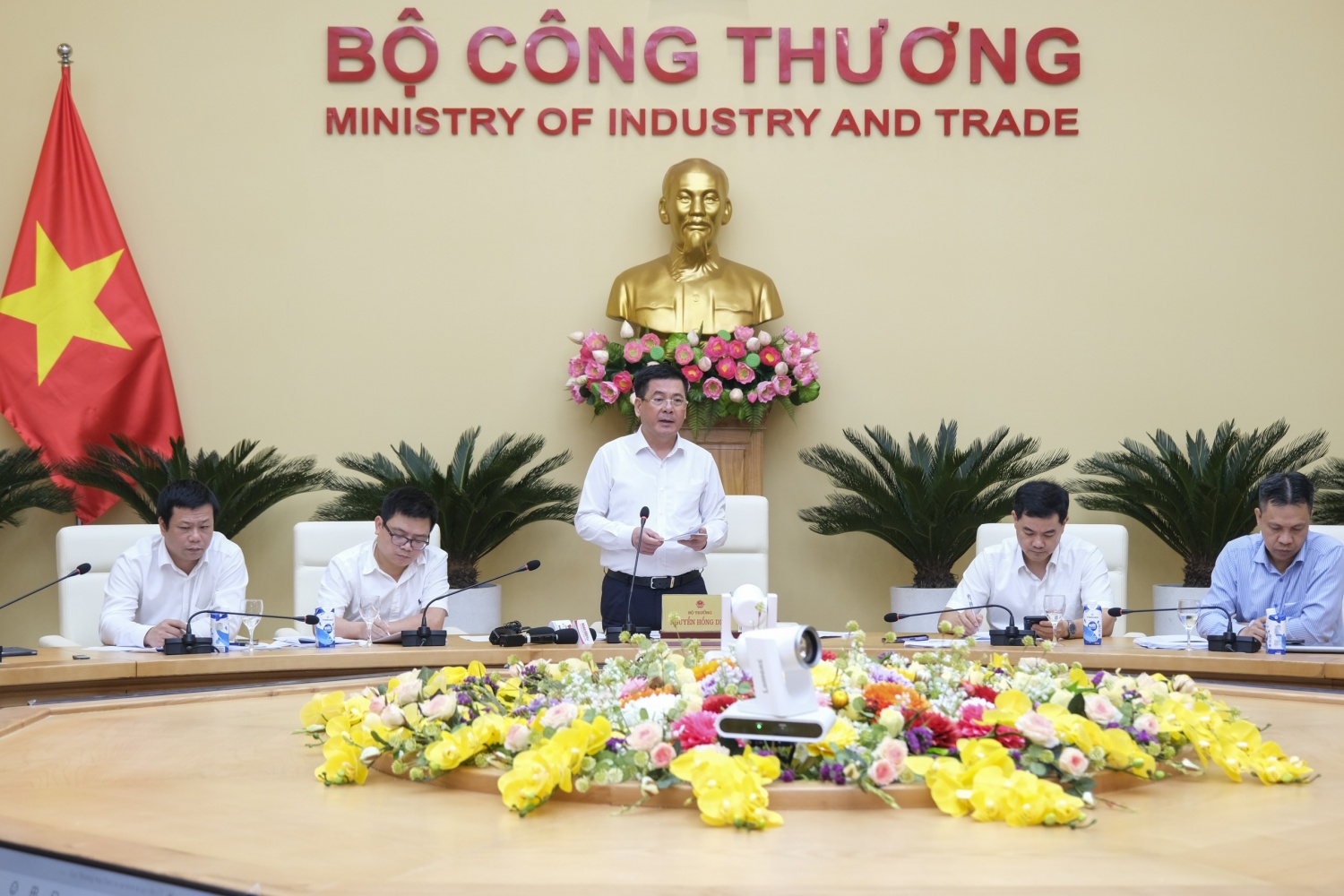 Bộ Công Thương tổ chức Hội nghị triển khai Quy hoạch quốc gia về năng lượng và khoáng sản
