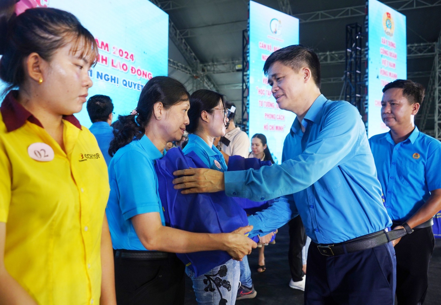 TP HCM: Chăm lo cho đoàn viên, người lao động trong Tháng Công nhân