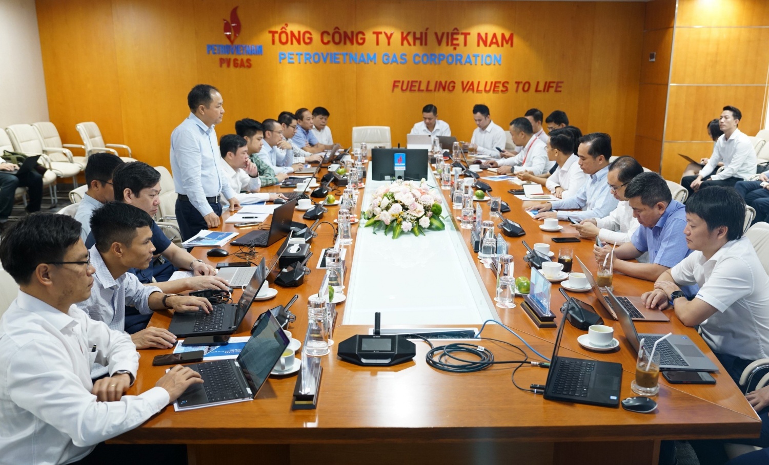 Đoàn công tác Bộ Công Thương làm việc tại PV GAS