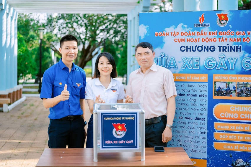 “Nhiệt huyết người Dầu khí” lan tỏa tại tỉnh Cà Mau “Nhiệt huyết người Dầu khí” lan tỏa tại tỉnh Cà Mau