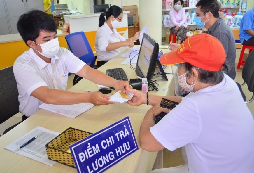 Đề nghị Chính phủ xem xét tăng lương tối thiểu vùng từ ngày 1/7