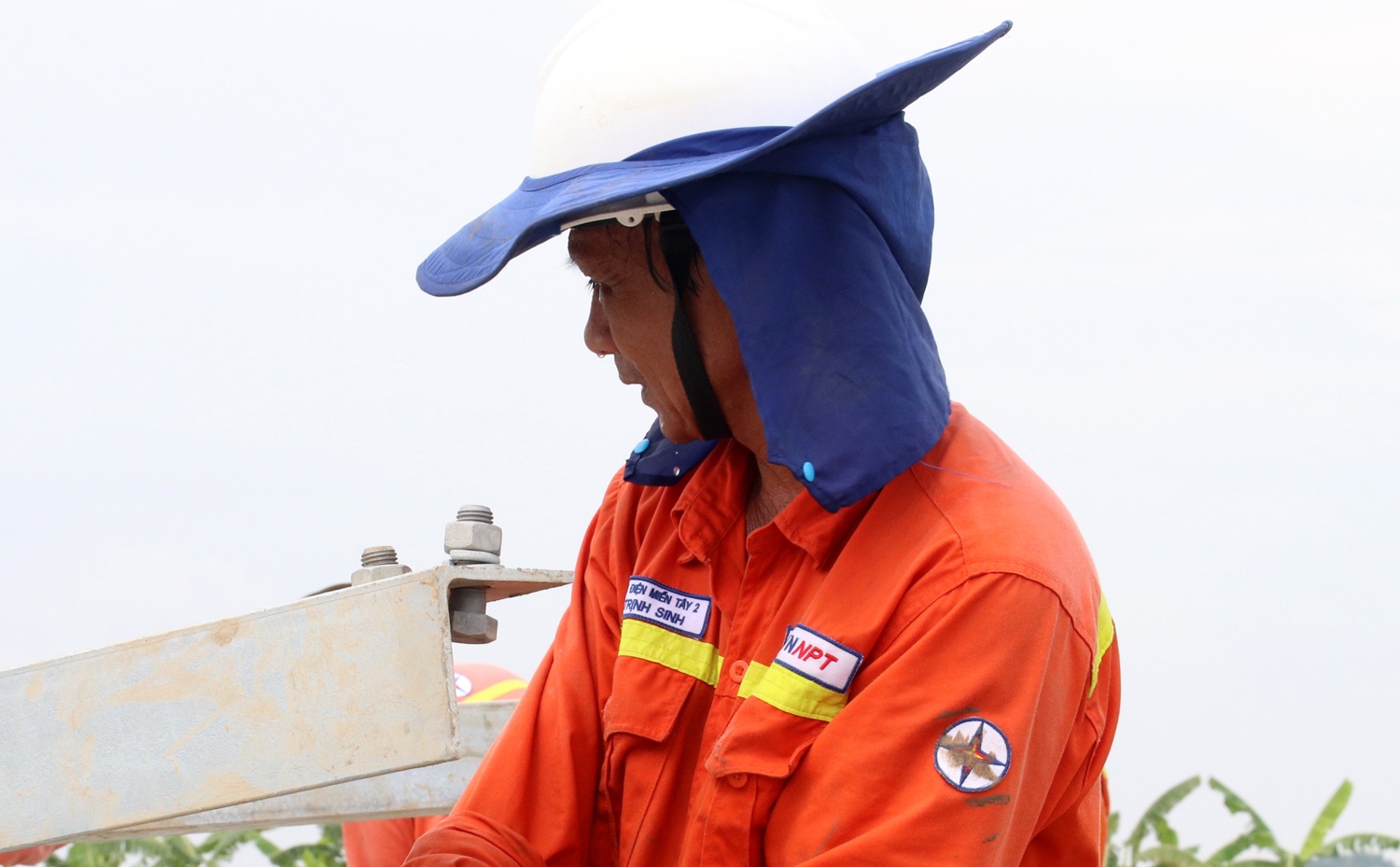 Chung sức “đua” tiến độ mạch 3