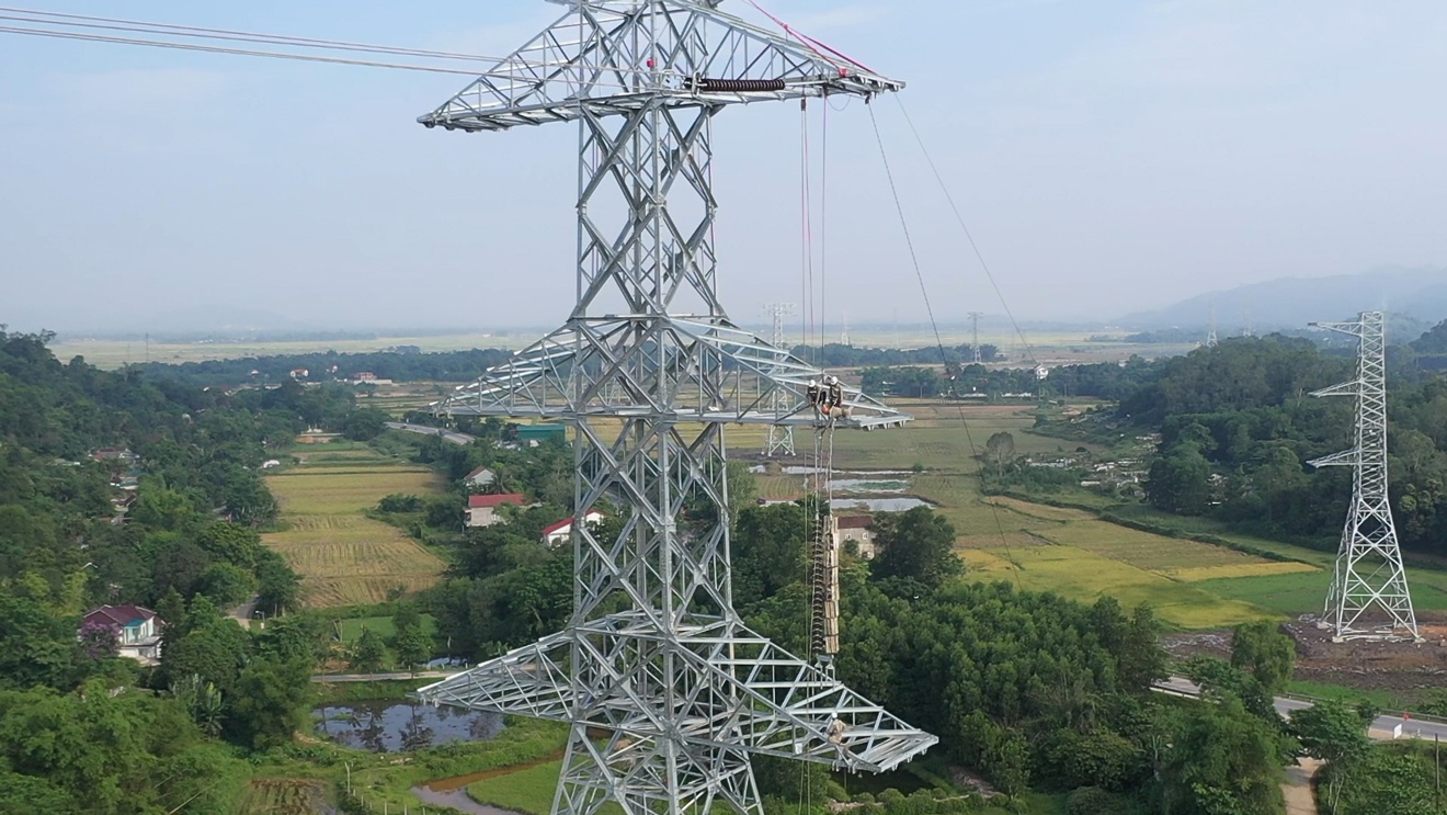 Chung sức “đua” tiến độ mạch 3