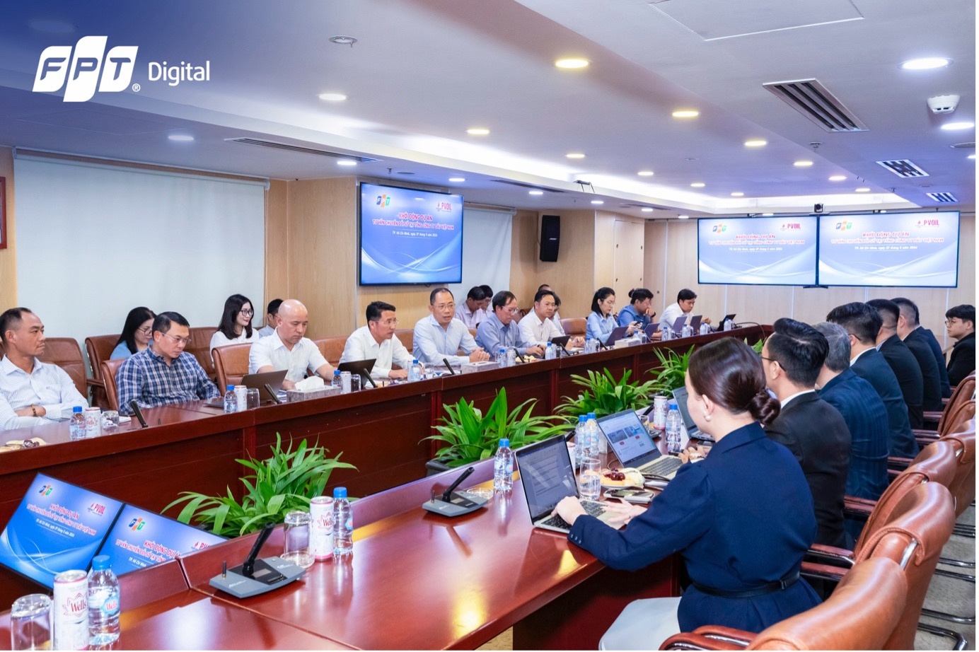 PVOIL phối hợp với FPT Digital chuyển đổi số toàn diện