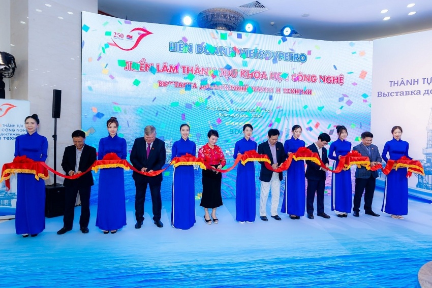Vietsovpetro tổ chức triển lãm “Thành tựu khoa học công nghệ”