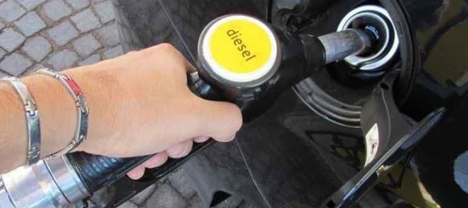 Thế giới chạy đua giải bài toán thiếu hụt dầu diesel