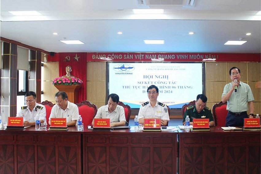 Để phát huy lợi thế dịch vụ cảng biển