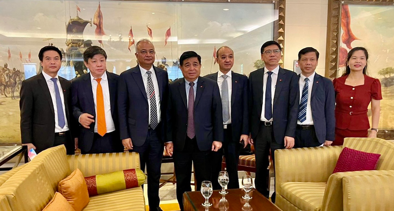 Tập đoàn hàng đầu Ấn Độ dự kiến đầu tư 2 tỷ USD vào cảng Liên Chiểu Tập đoàn hàng đầu Ấn Độ dự kiến đầu tư 2 tỷ USD vào cảng Liên Chiểu