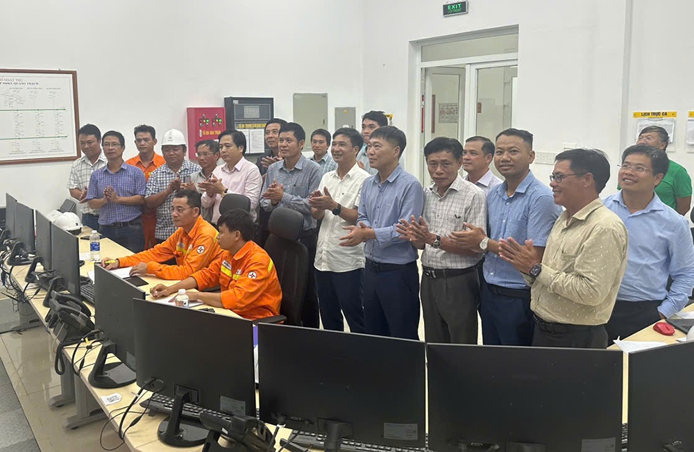 Đóng điện đường dây 500kV Quảng Trạch - Quỳnh Lưu: Thông tuyến toàn bộ đường dây 500kV mạch 3 Đóng điện đường dây 500kV Quảng Trạch - Quỳnh Lưu: Thông tuyến toàn bộ đường dây 500kV mạch 3