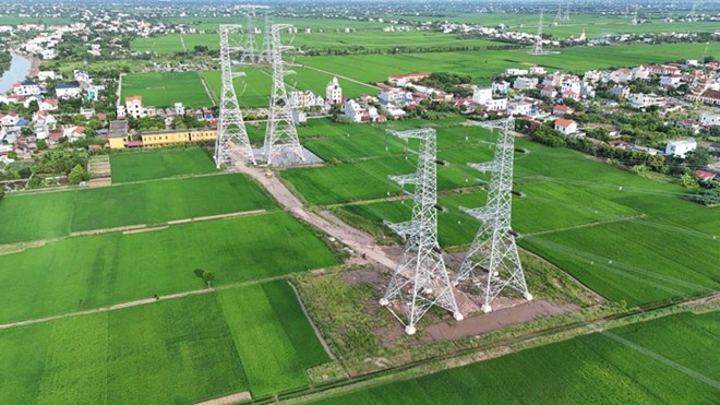 Dự án đường dây 500kV mạch 3: Kỳ tích từ sự chung sức, đồng lòng Dự án đường dây 500kV mạch 3: Kỳ tích từ sự chung sức, đồng lòng