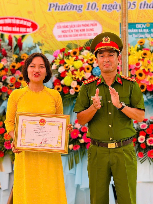 Trường Tiểu học Lưu Chí Hiếu tưng bừng Lễ khai giảng năm học mới 2024-2025 Trường Tiểu học Lưu Chí Hiếu rộn ràng khai giảng năm học mới 2024-2025