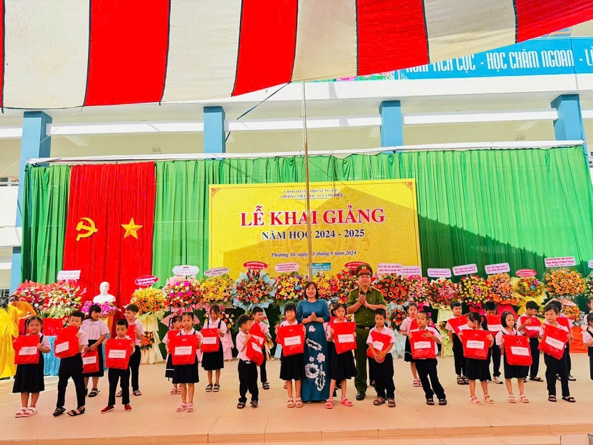 Trường Tiểu học Lưu Chí Hiếu tưng bừng Lễ khai giảng năm học mới 2024-2025 Trường Tiểu học Lưu Chí Hiếu rộn ràng khai giảng năm học mới 2024-2025