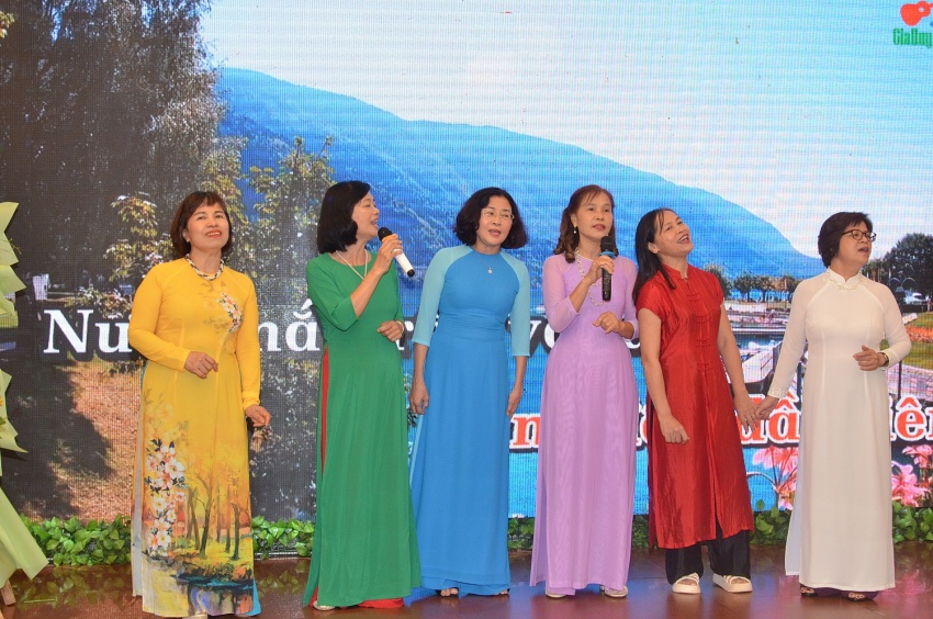 Hội Dầu khí Vũng Tàu tổ chức “Chào mừng kỷ niệm 15 năm thành lập Hội Dầu khí Việt Nam” Hội Dầu khí Vũng Tàu tổ chức “Chào mừng kỷ niệm 15 năm thành lập Hội Dầu khí Việt Nam”