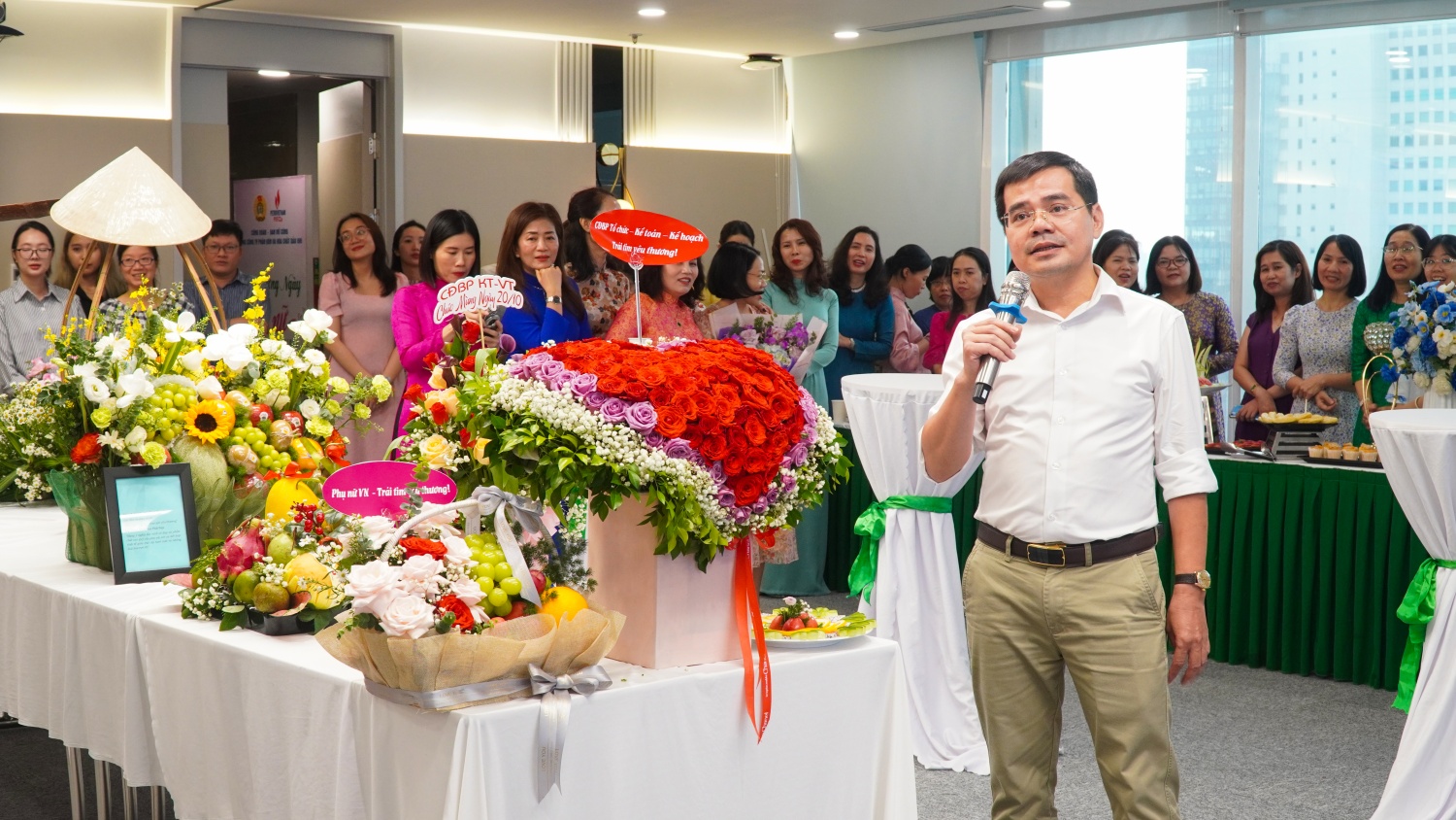 Công đoàn PVFCCo tổ chức kỷ niệm ngày Phụ nữ Việt Nam 20/10