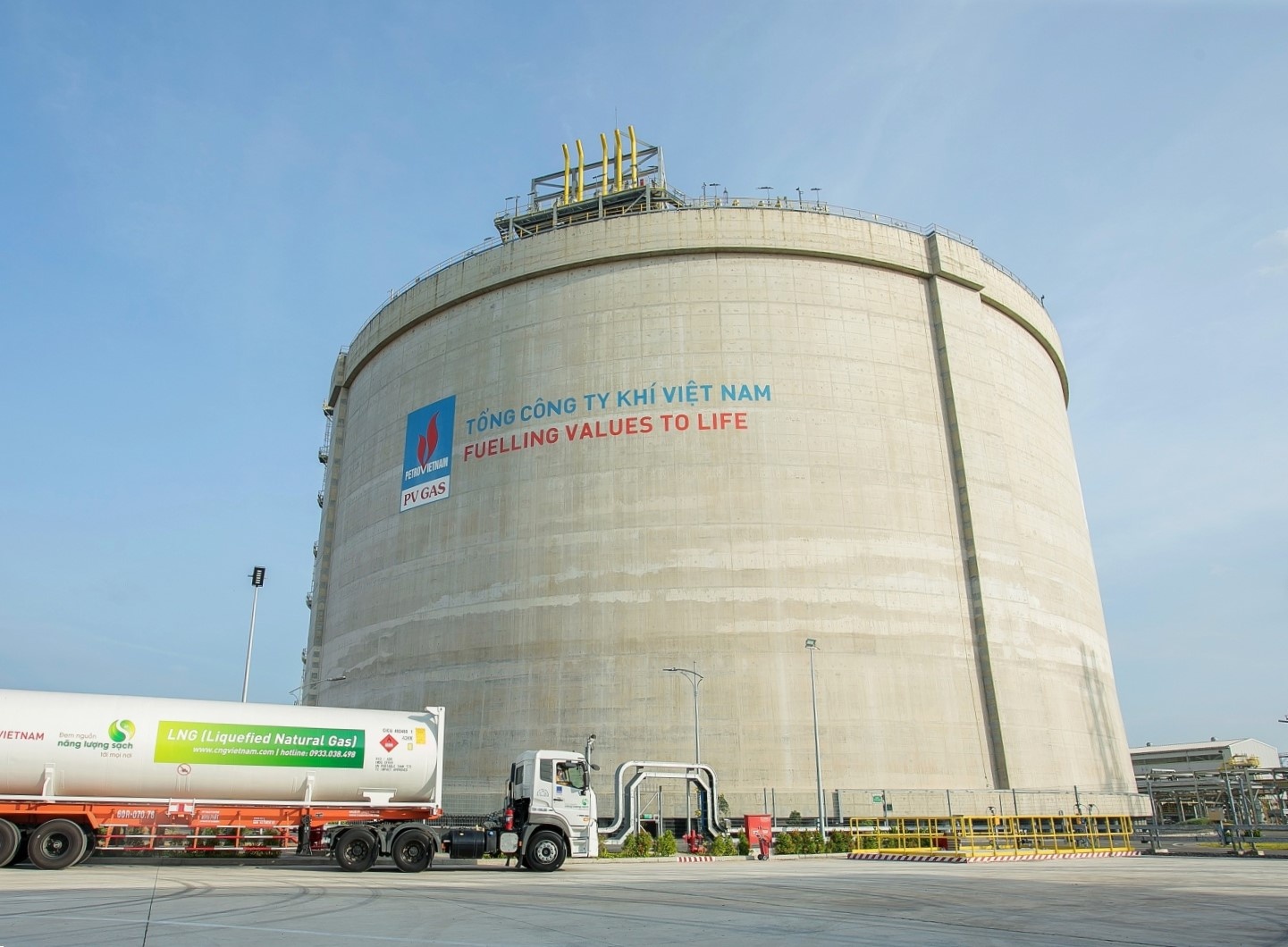 Petrovietnam: “Một đội ngũ – Một mục tiêu”, cho ngọn lửa năng lượng quốc gia luôn rực sáng Petrovietnam: “Một đội ngũ – Một mục tiêu”, cho ngọn lửa năng lượng quốc gia luôn rực sáng