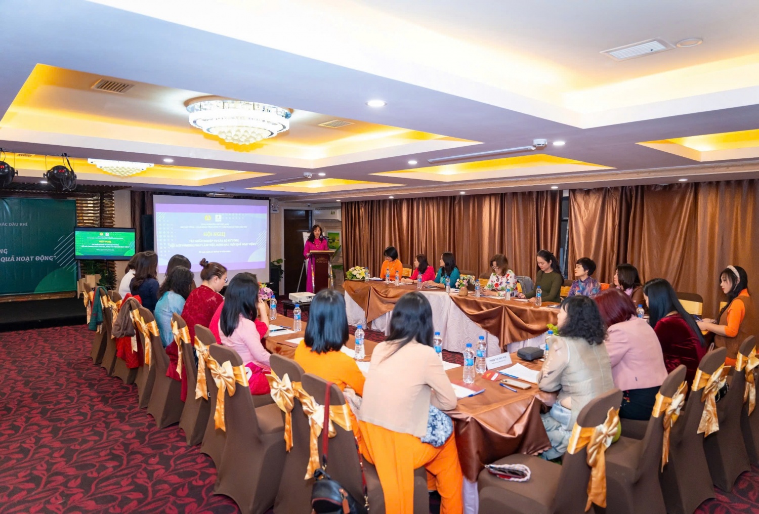 Toàn cảnh Hội nghị