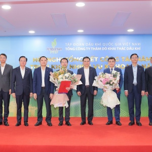 [PetroTimesTV] Công bố và trao quyết định về công tác cán bộ cấp cao của PVEP