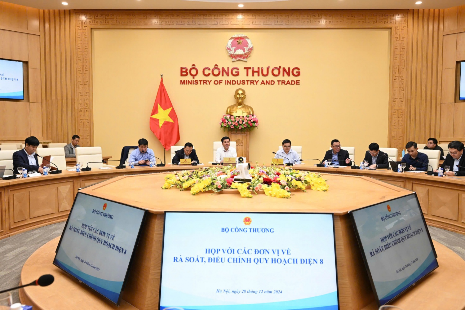 Bộ Công Thương phài cập nhập quy hoạch điện VIII để đủ điện cho tăng trưởng 2 con số Bộ Công Thương thực hiện Quy hoạch điện VIII