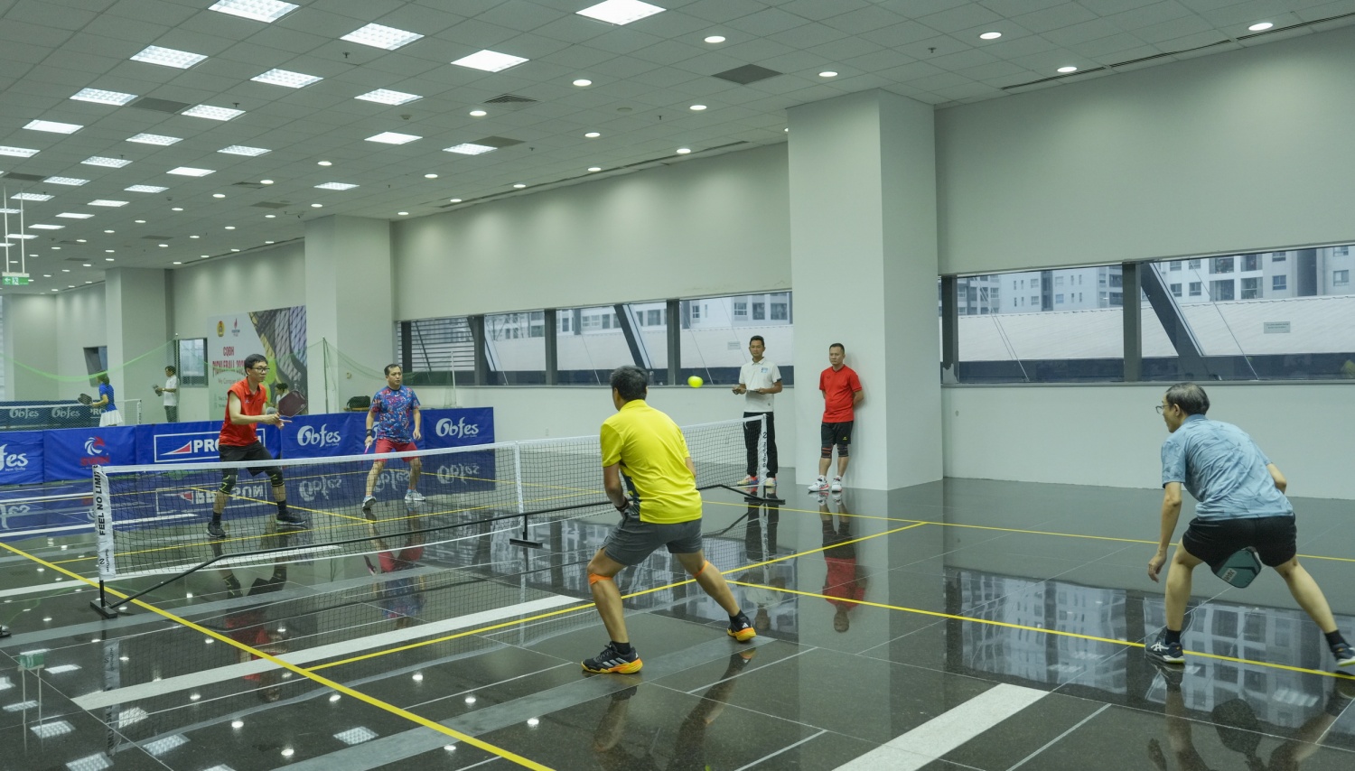 Những trận đấu hấp dẫn tạo không khí hào hứng và vui tươi cho năm mới 2025