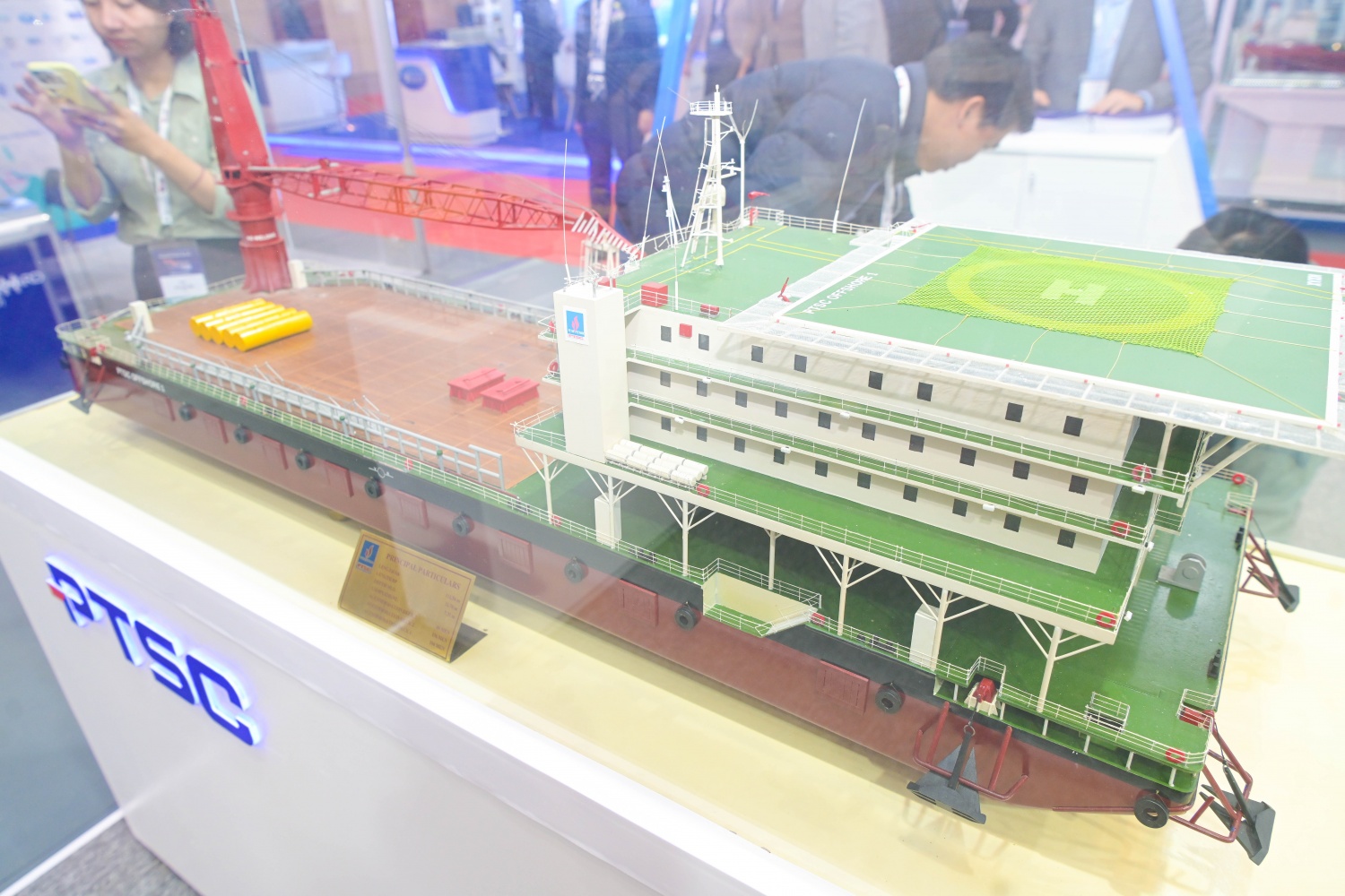 Gian hàng nổi bật của PTSC và DQS tại Triển lãm quốc tế Vietship 2025 Gian hàng nổi bật của PTSC và DQS tại Triển lãm quốc tế Vietship 2025