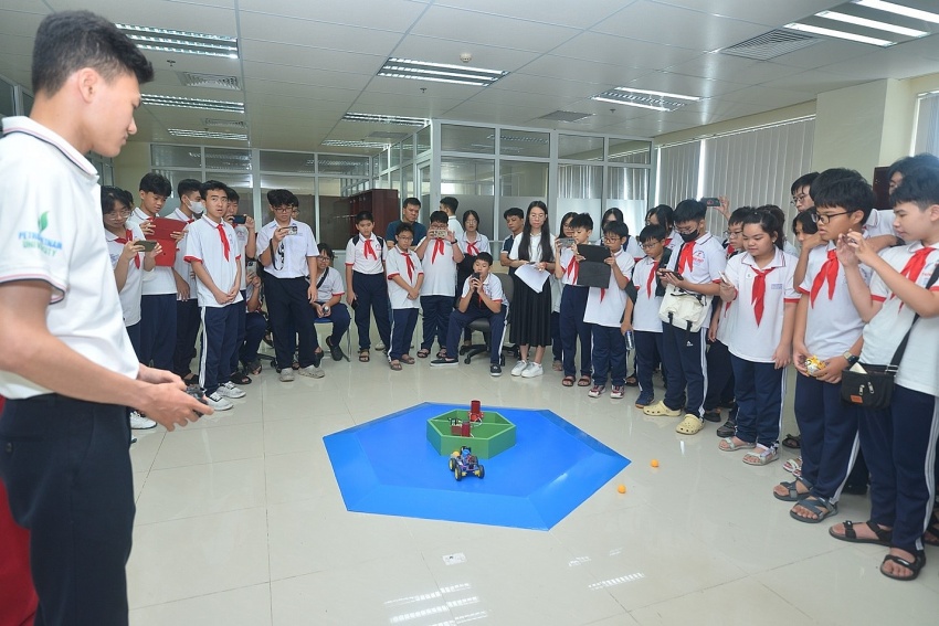 Hơn 150 học sinh, sinh viên tham dự tập huấn lần 1 cuộc thi sáng tạo Robot PVU năm 2025