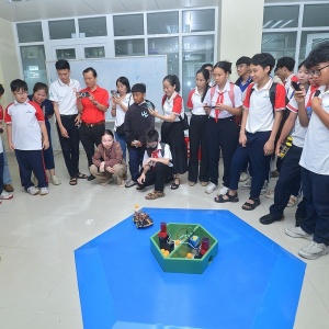 Hơn 150 học sinh, sinh viên tham dự tập huấn lần 1 cuộc thi sáng tạo Robot PVU năm 2025