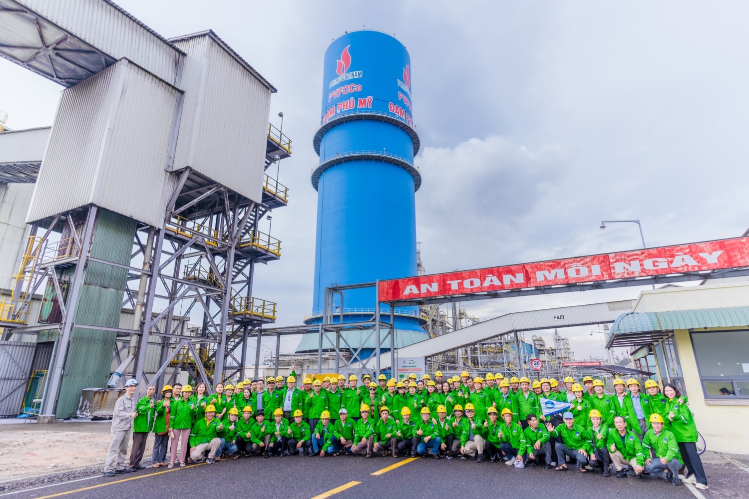PVFCCo   Phú Mỹ vững bước vượt kế hoạch quý I, tạo đà tăng trưởng năm 2025