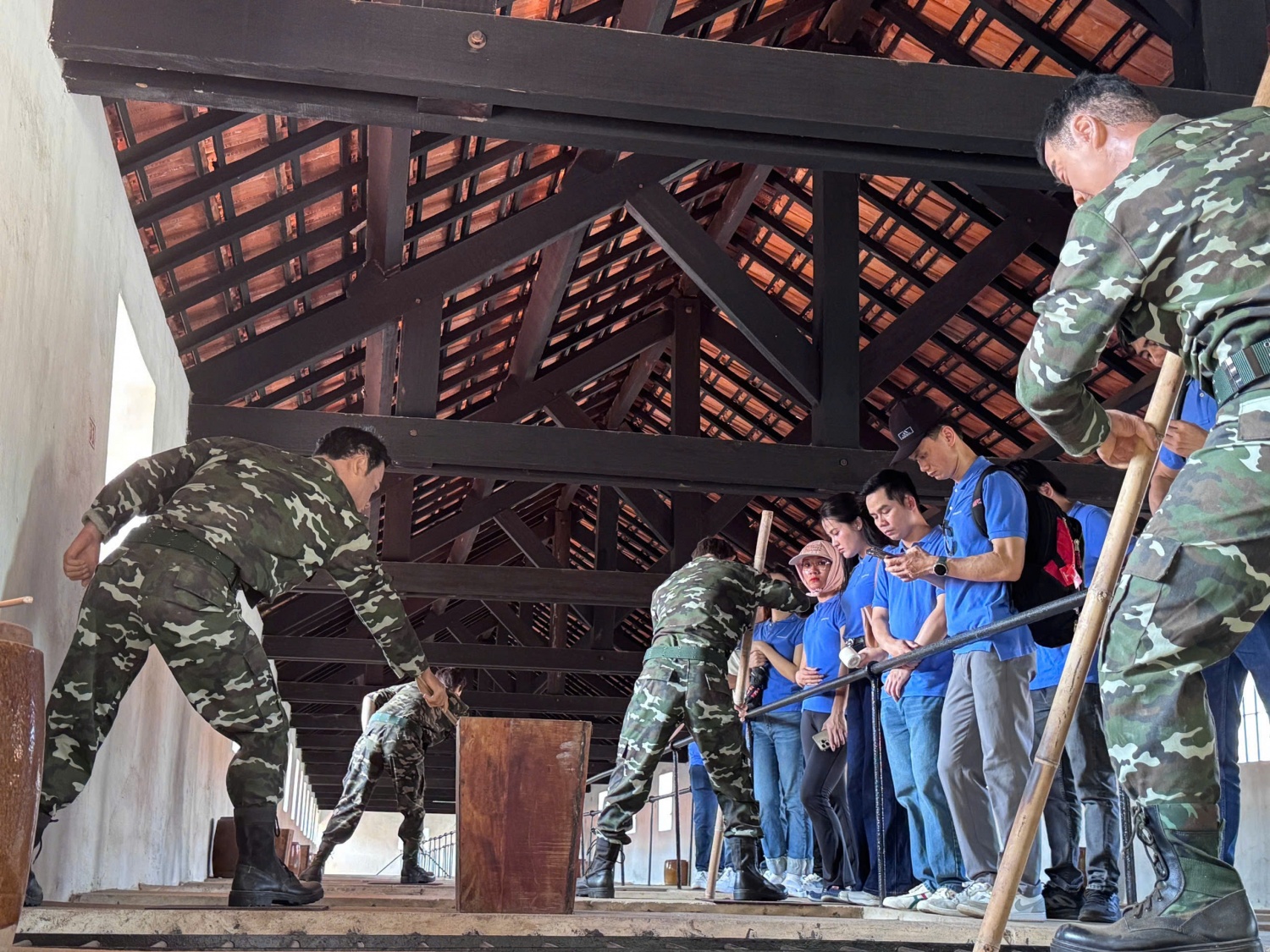 Tuổi trẻ PETROSETCO và hành trình về nguồn tại Côn Đảo: Tri ân quá khứ - Bồi đắp tương lai