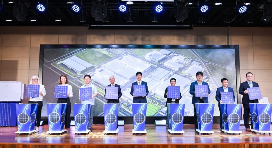 TotalEnergies lắp đặt hệ thống điện mặt trời cho Samsung Việt Nam TotalEnergies lắp đặt hệ thống điện mặt trời cho Samsung Việt Nam