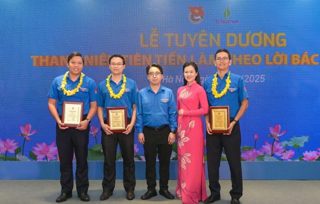 Từ khay dầu thô đầu tiên: Hồi ức một thời khai phá