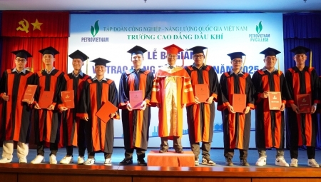PV College tổ chức Lễ bế giảng và trao bằng tốt nghiệp đợt 1 năm 2025