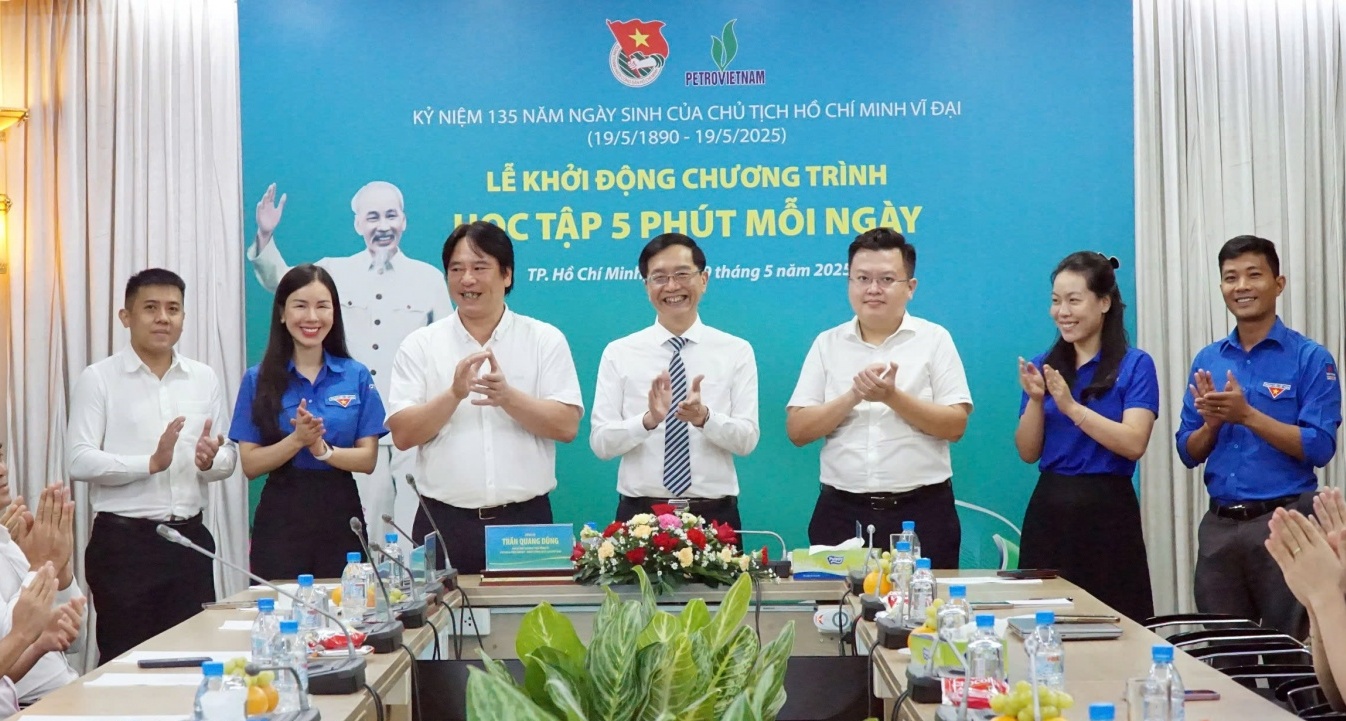 Petrovietnam và 6 đơn vị thành viên vào Top 10 Doanh nghiệp Đổi mới sáng tạo và Kinh doanh hiệu quả 2025