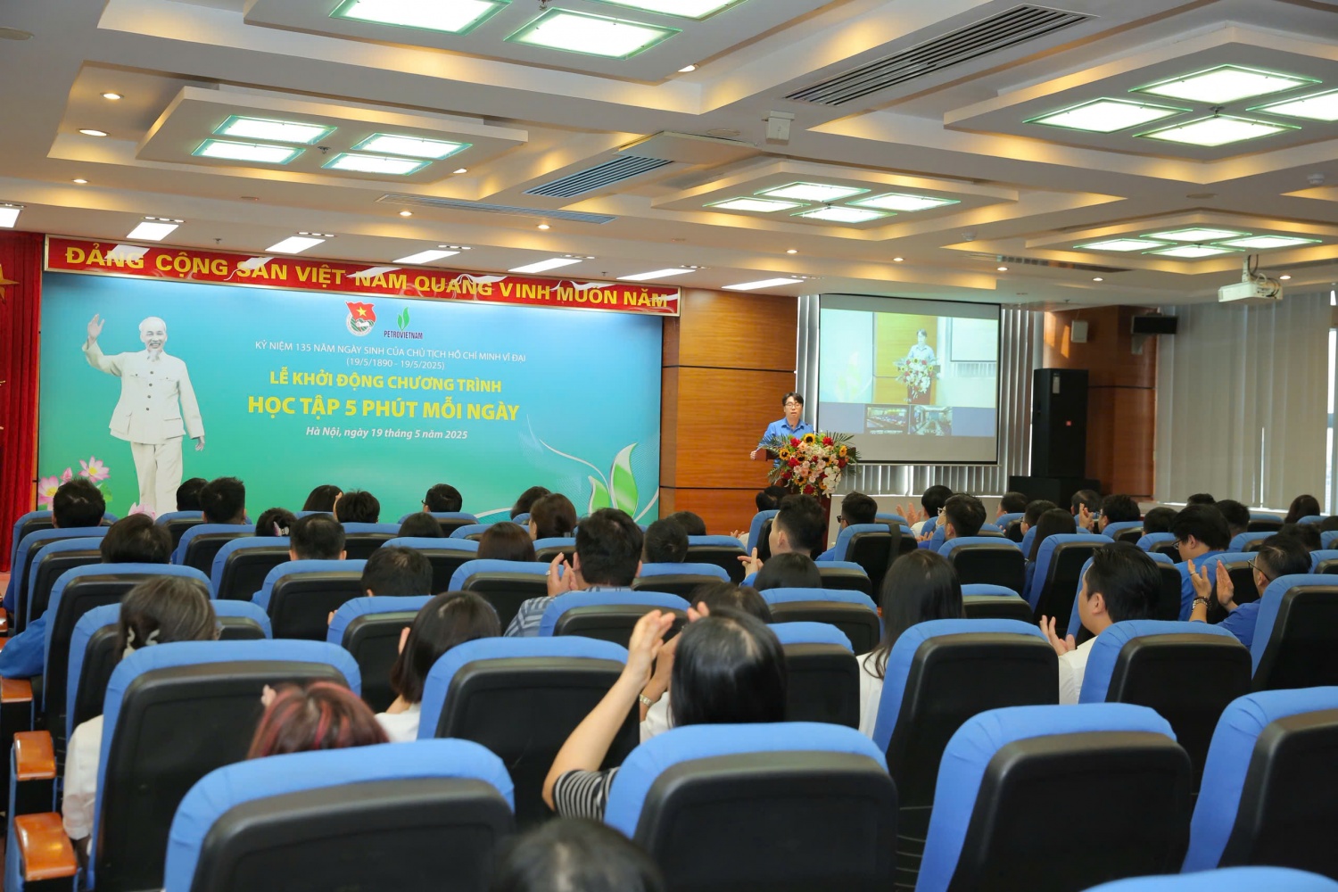 Lan tỏa tinh thần học tập suốt đời của Bác Hồ trong toàn Petrovietnam