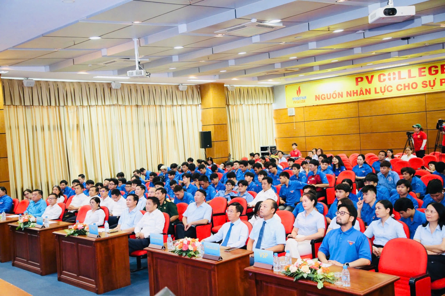 Lan tỏa tinh thần "Học tập 5 phút mỗi ngày" trong toàn Petrovietnam