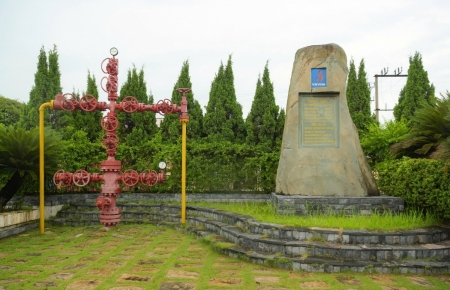 Tác phẩm Thơ “Tự hào Petro”