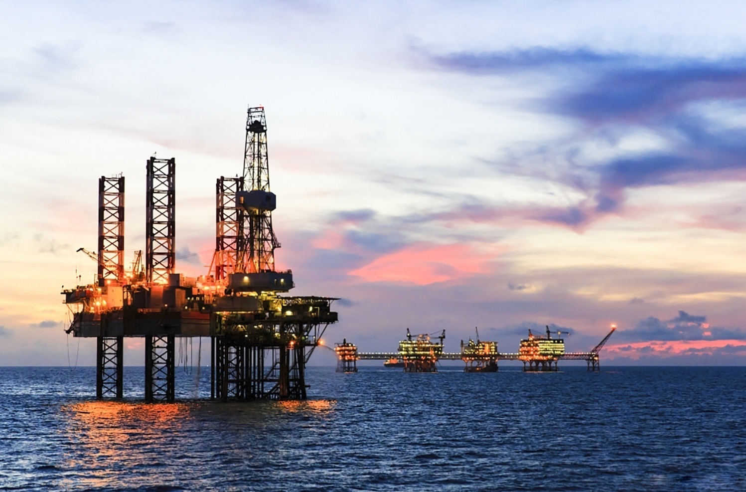 Tác phẩm Thơ “Petrovietnam - Huyết mạch của non sông”
