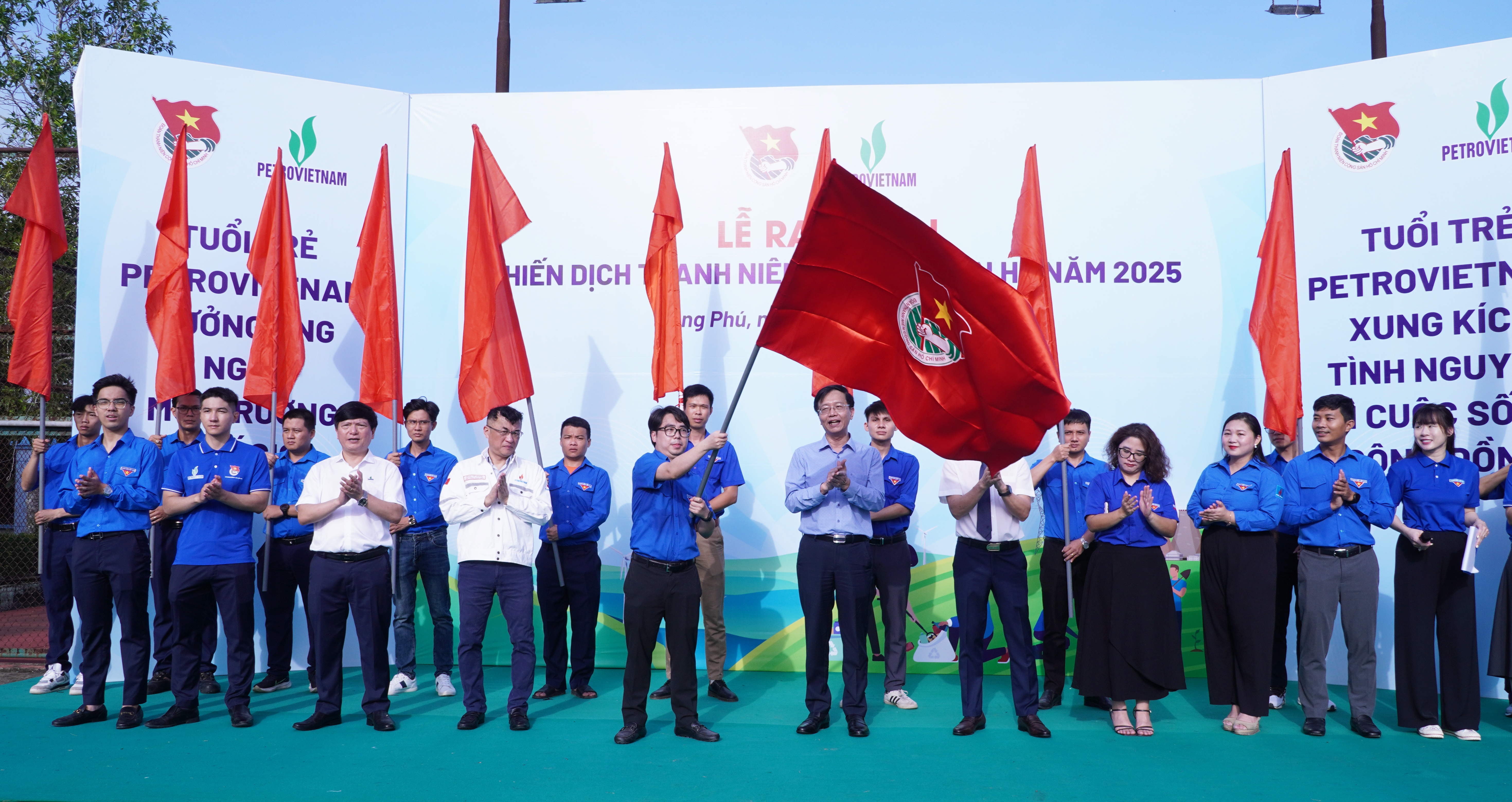 Đoàn Thanh niên Petrovietnam khởi động Chiến dịch Thanh niên tình nguyện hè 2025