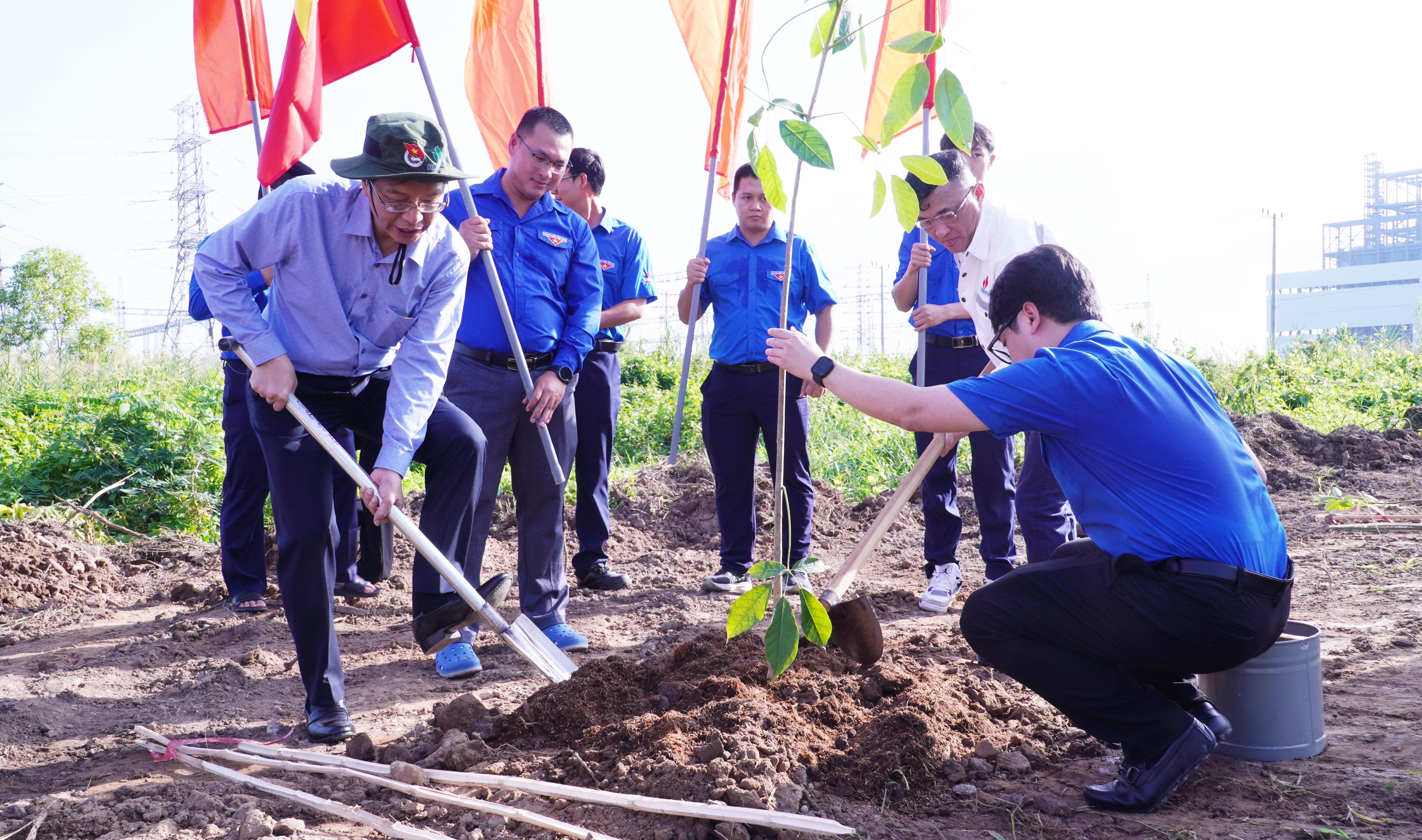 Đoàn Thanh niên Petrovietnam khởi động Chiến dịch Thanh niên tình nguyện hè 2025