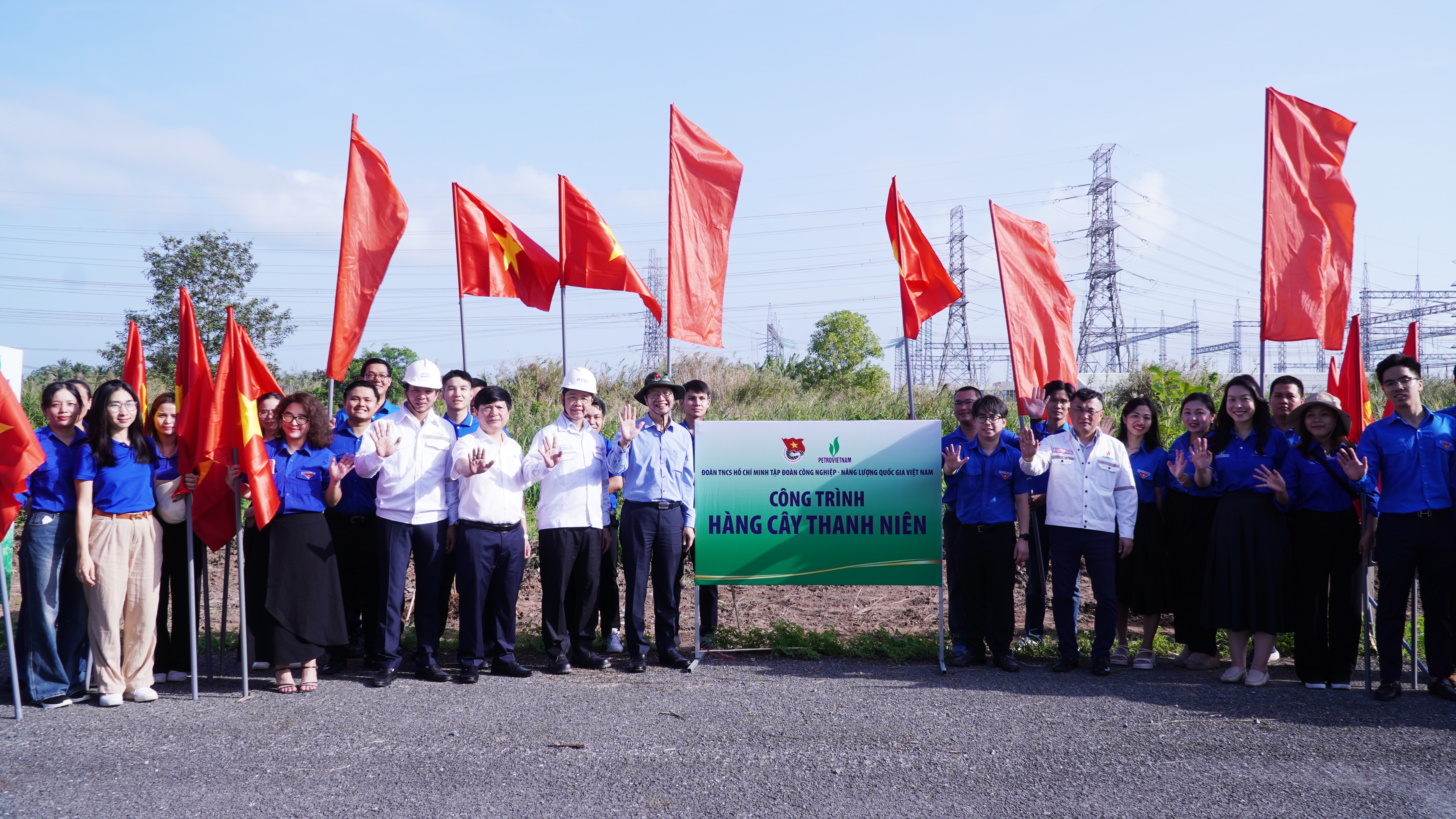 Đoàn Thanh niên Petrovietnam khởi động Chiến dịch Thanh niên tình nguyện hè 2025