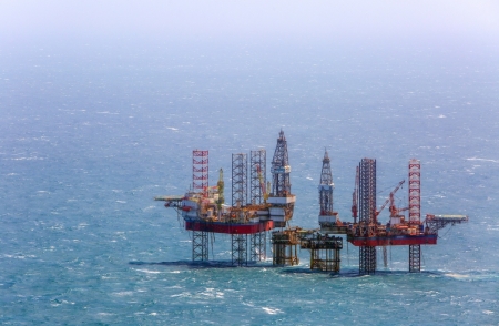 Tác phẩm Thơ “Petrovietnam - 50 năm một chặng đường”